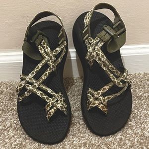 Women’s Green Chacos Size 7